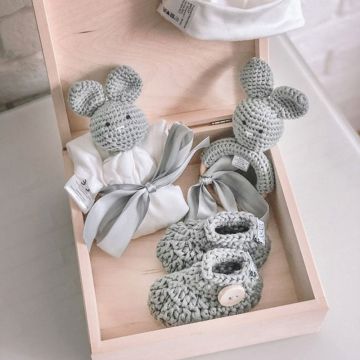 Coffret Naissance Bébé Maylily, Boîte Cadeau Bois, Crochet gris