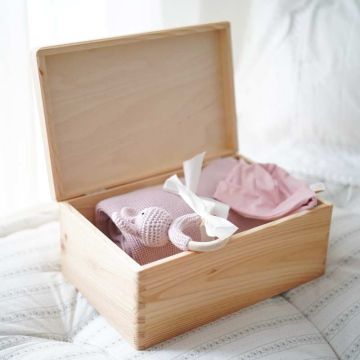 Coffret Naissance 100% Douceur, Couverture personnalisée, Bonnet et Hochet, Maylily rose