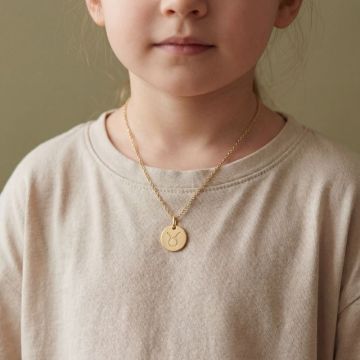 Collier signe Taureau personnalisé enfant – Gravure prénom et date de naissance