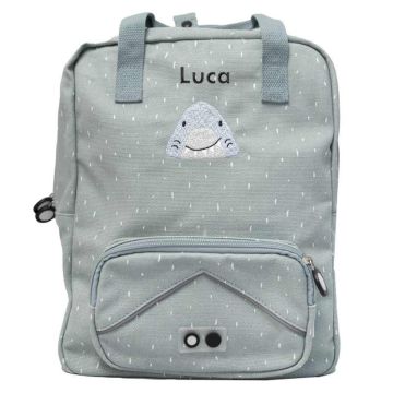 Sac à dos grand format requin de Trixie Baby, à personnaliser avec prénom enfant dès 4 ans
